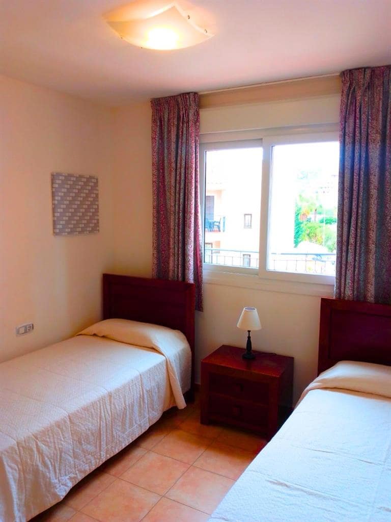 2 bedroom Apartment for sale in Aguilas with pool - € 96,000 (Ref: 8928570)