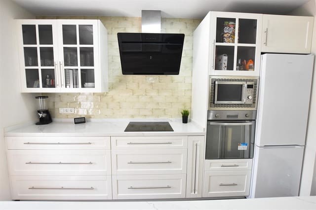 5 bedroom Villa for sale in La Campana, Lorca - € 157,000 (Ref: 8952493)