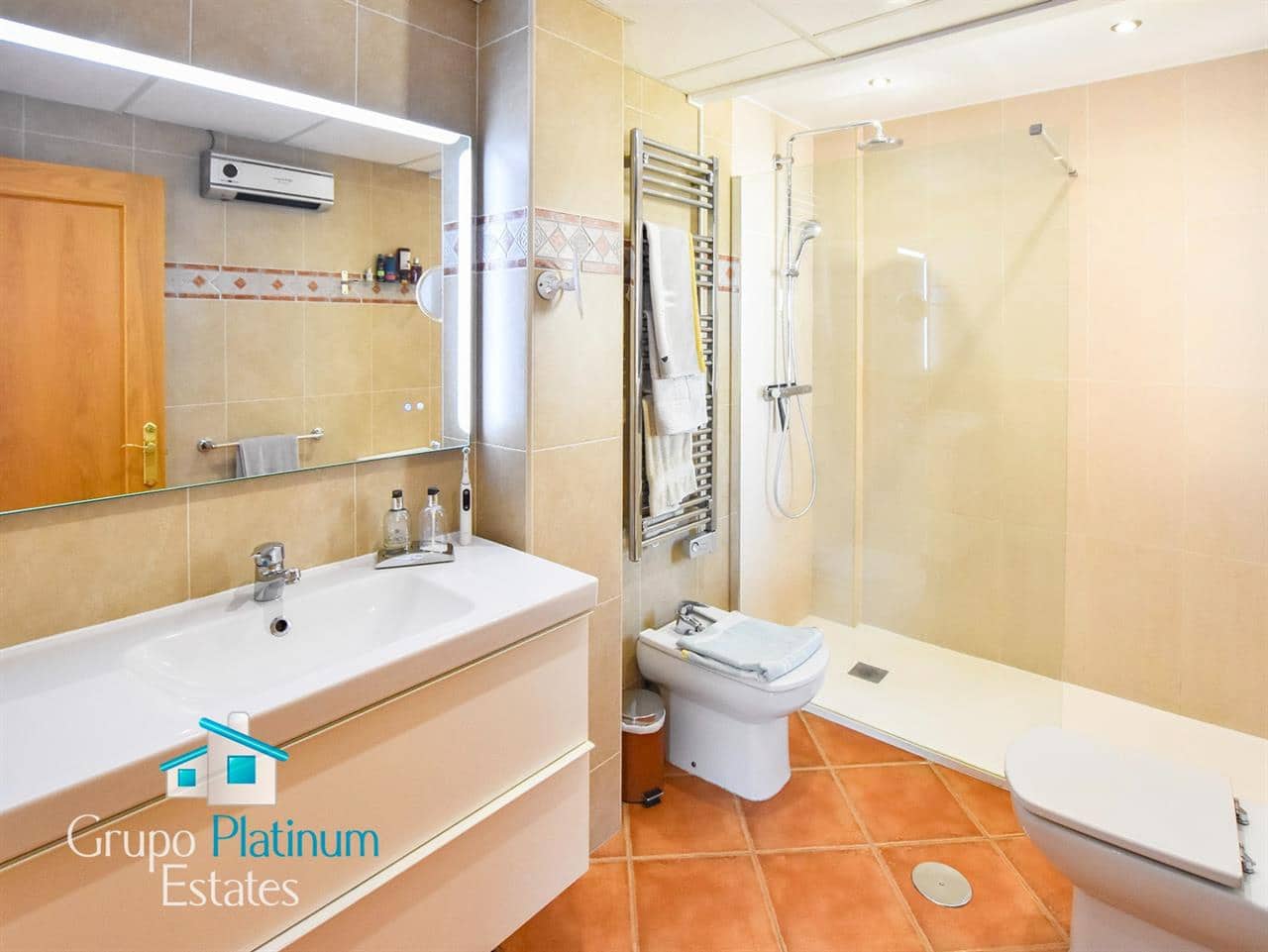 4 soveværelse Villa til salg i San Juan de los Terreros med swimmingpool - € 469.950 (Ref: 8962259)