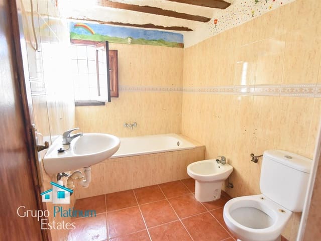 2 slaapkamer Rijtjeshuis te koop in Purchena - € 35.000 (Ref: 8992573)