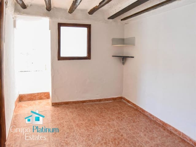 2 slaapkamer Rijtjeshuis te koop in Purchena - € 35.000 (Ref: 8992573)