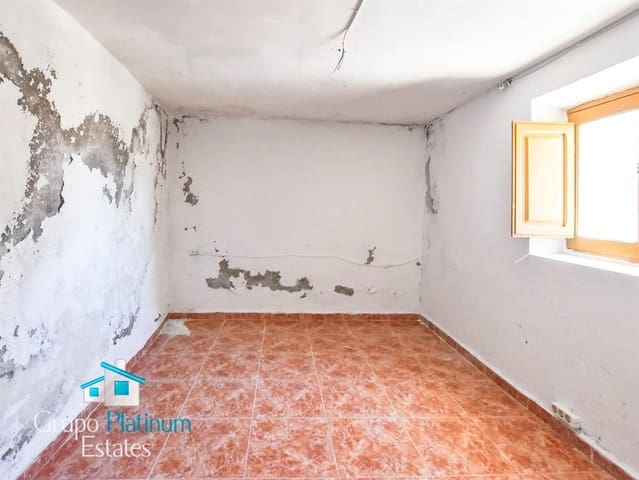 2 slaapkamer Rijtjeshuis te koop in Purchena - € 35.000 (Ref: 8992573)