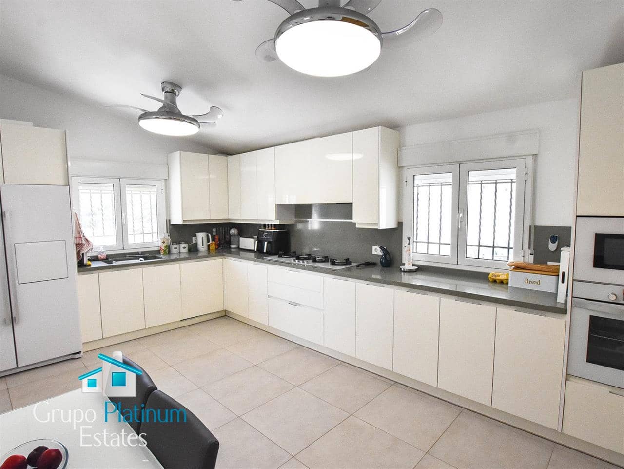 5 sypialnia Willa na sprzedaż w Santa Maria de Nieva z basenem - 525 000 € (Ref: 9106410)