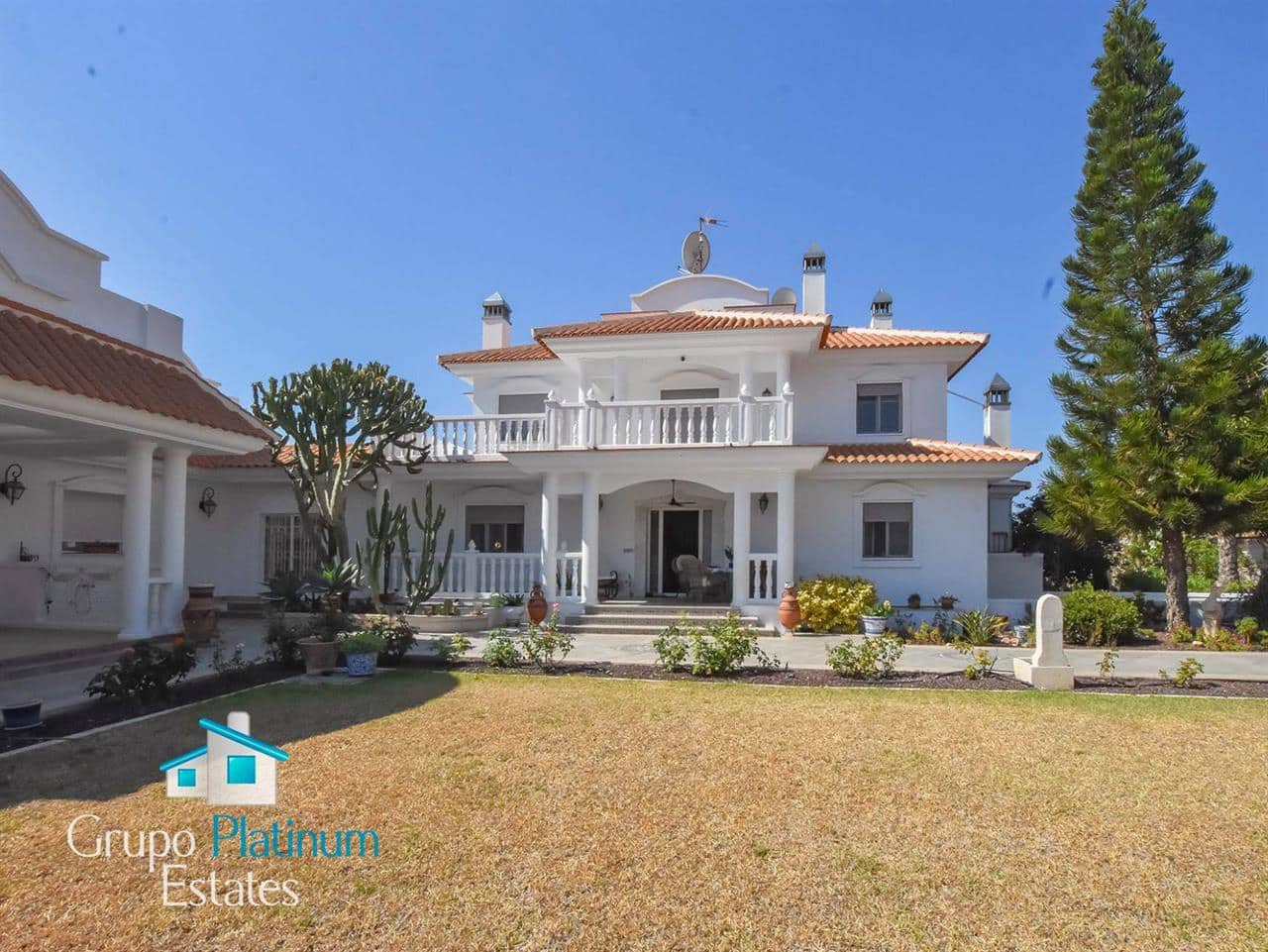 3 soveværelse Villa til salg i Calabardina med swimmingpool - € 1.258.080 (Ref: 9110137)