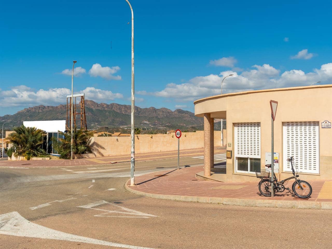 Local Comercial en San Juan de los Terreros en venta - 299.950 € (Ref: 9118603)
