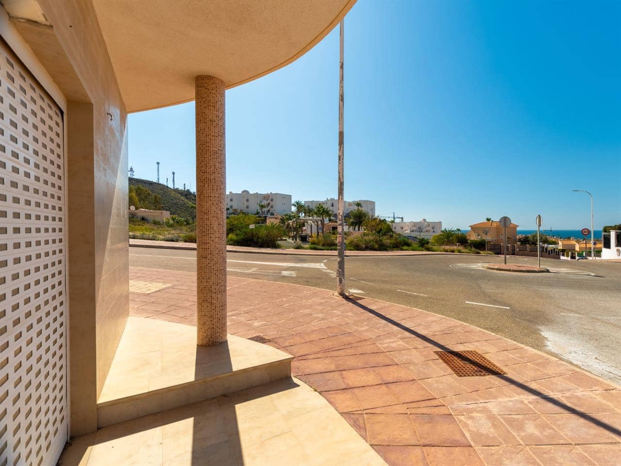 Local Comercial en San Juan de los Terreros en venta - 299.950 € (Ref: 9118603)