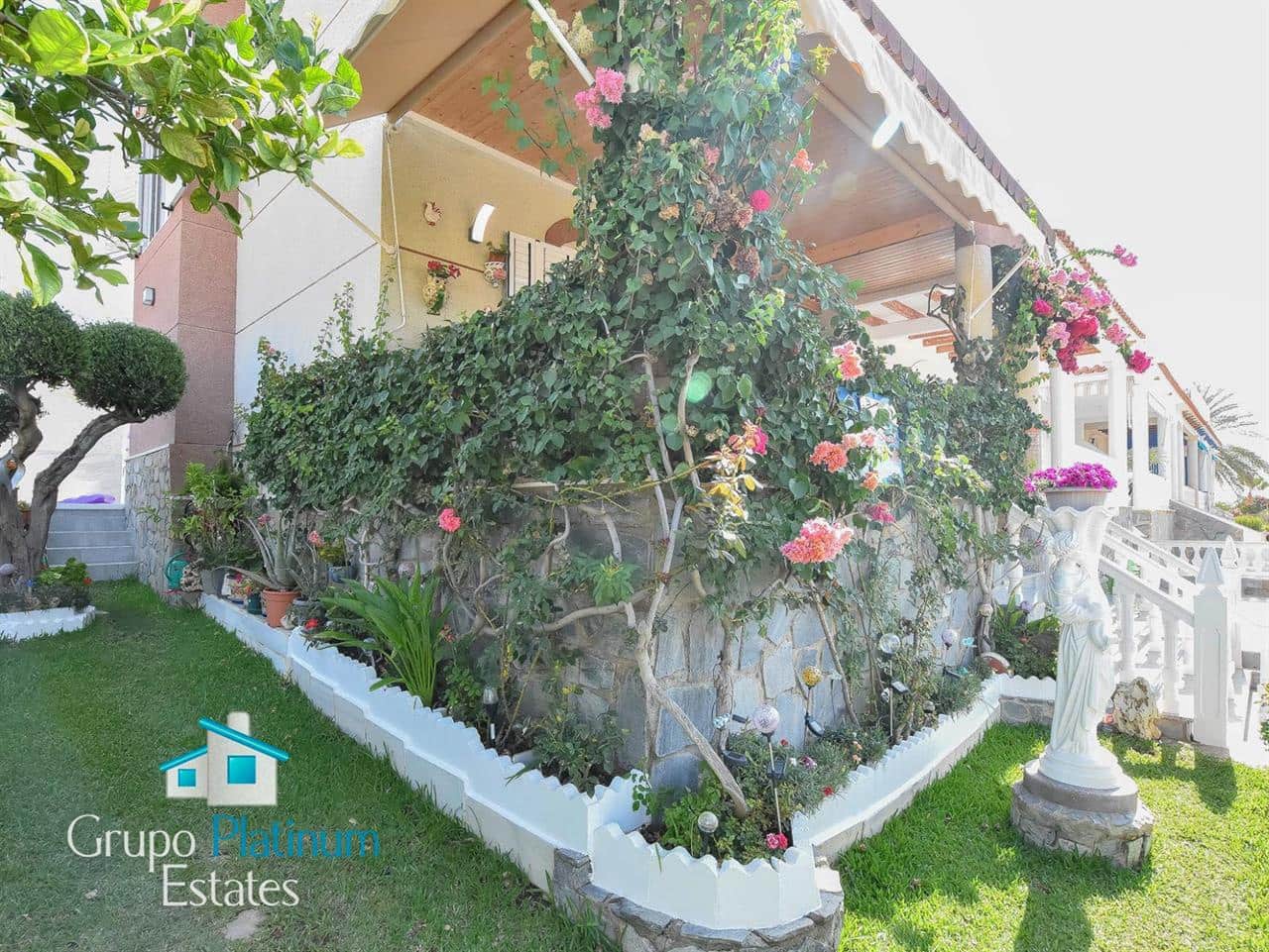 3 soveværelse Rækkehus til salg i San Juan de los Terreros med swimmingpool - € 325.000 (Ref: 9162149)