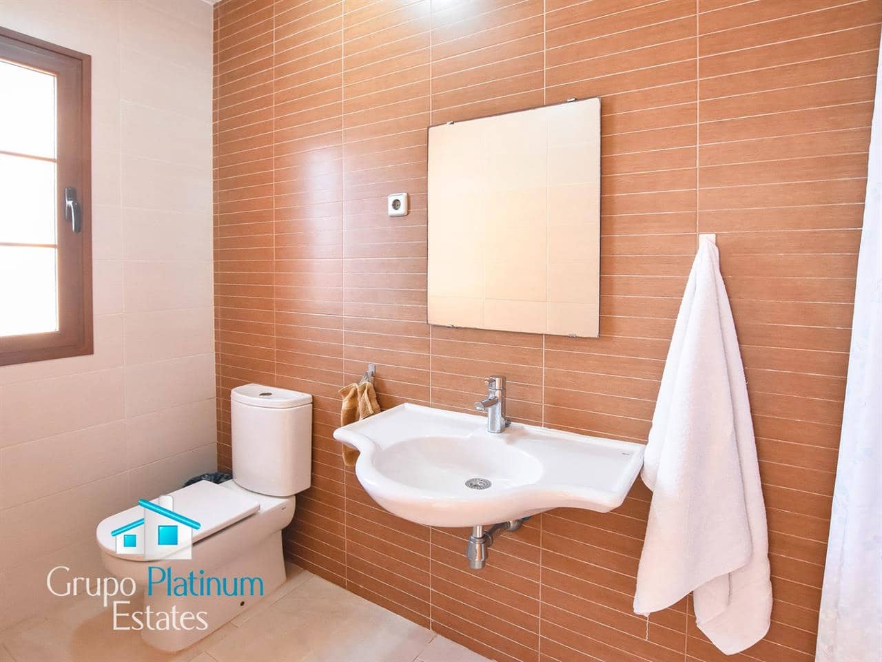 3 slaapkamer Rijtjeshuis te koop in San Juan de los Terreros - € 332.000 (Ref: 9185540)