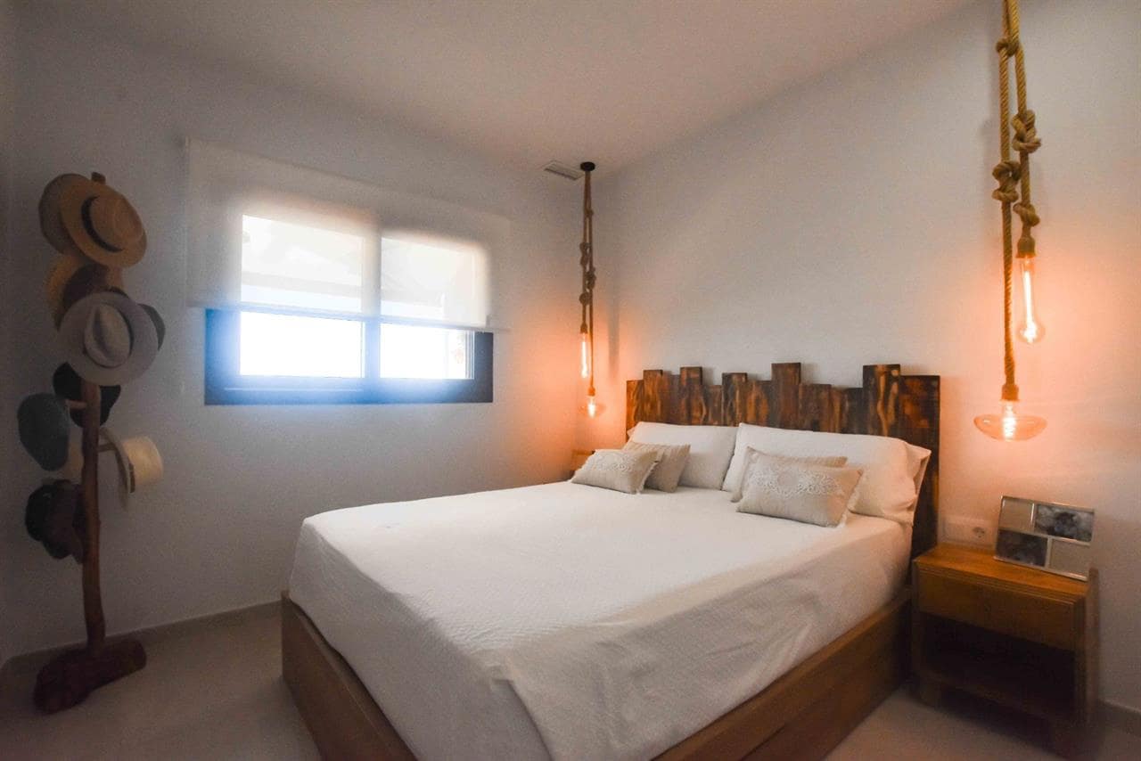 2 slaapkamer Appartement te koop in San Juan de los Terreros met zwembad - € 287.000 (Ref: 9192188)