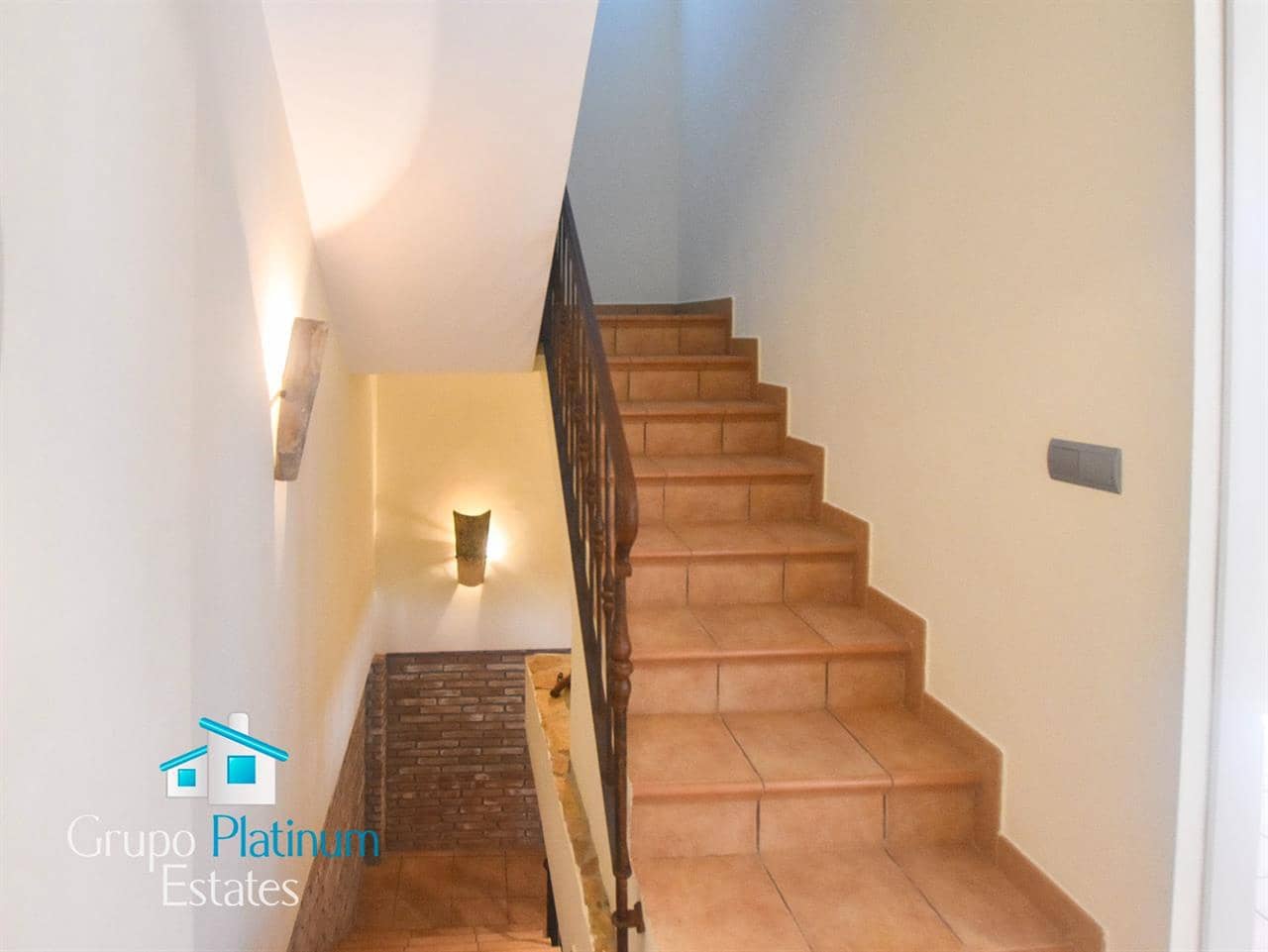 3 soveværelse Rækkehus til salg i Cullar - € 260.000 (Ref: 9197635)