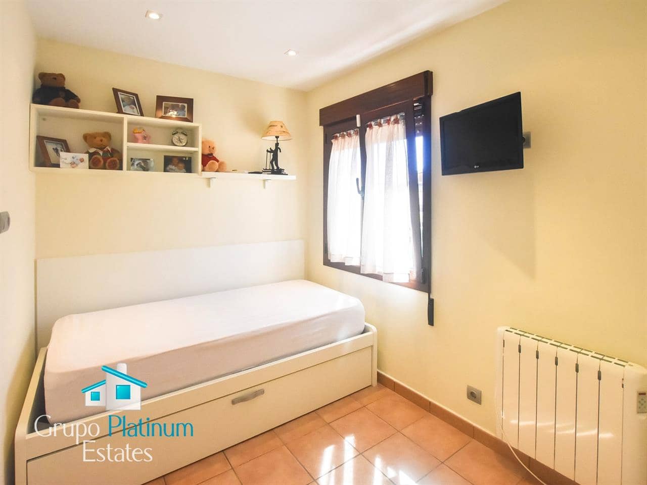 3 soveværelse Rækkehus til salg i Cullar - € 260.000 (Ref: 9197635)