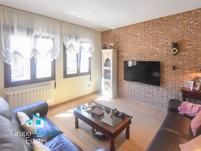 3 slaapkamer Rijtjeshuis te koop in Cúllar - € 260.000 (Ref: 9197635)