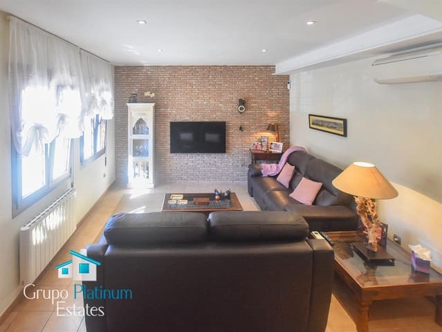 3 slaapkamer Rijtjeshuis te koop in Cúllar - € 260.000 (Ref: 9197635)