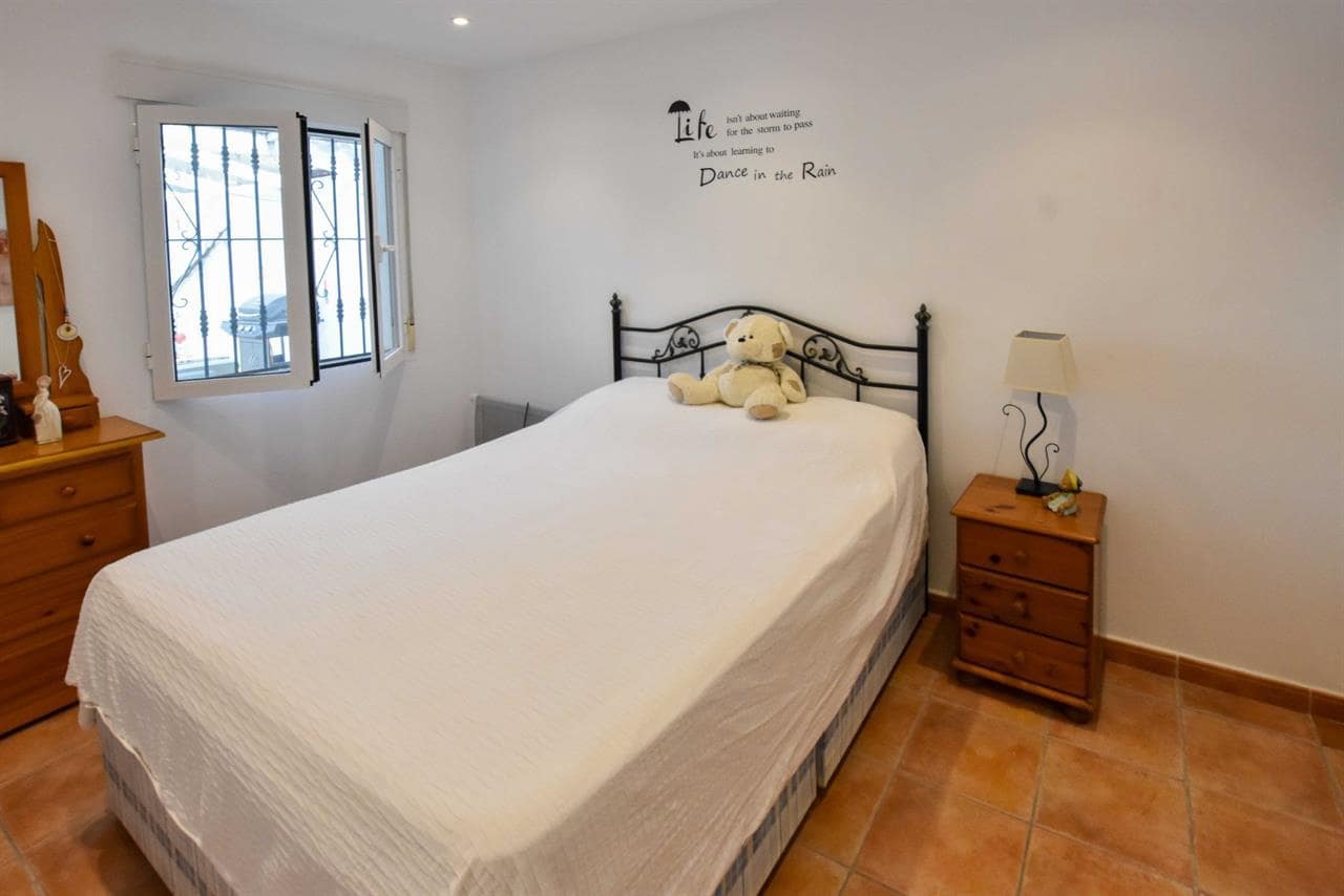 3 soveværelse Villa til salg i Huercal-Overa med swimmingpool - € 270.000 (Ref: 9204394)