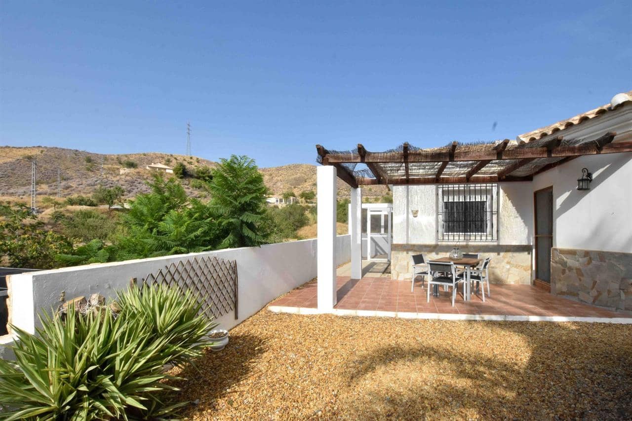 3 soveværelse Villa til salg i Huercal-Overa med swimmingpool - € 270.000 (Ref: 9204394)