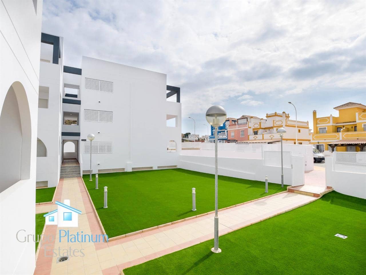 1 slaapkamer Appartement te koop in San Juan de los Terreros met zwembad - € 154.000 (Ref: 9334570)