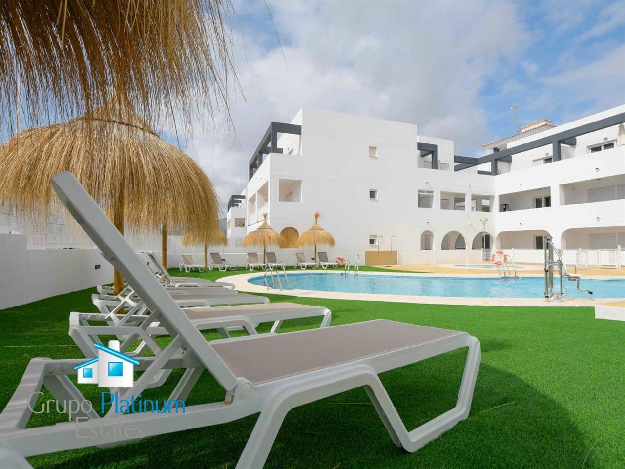 1 slaapkamer Appartement te koop in San Juan de los Terreros met zwembad - € 154.000 (Ref: 9334570)