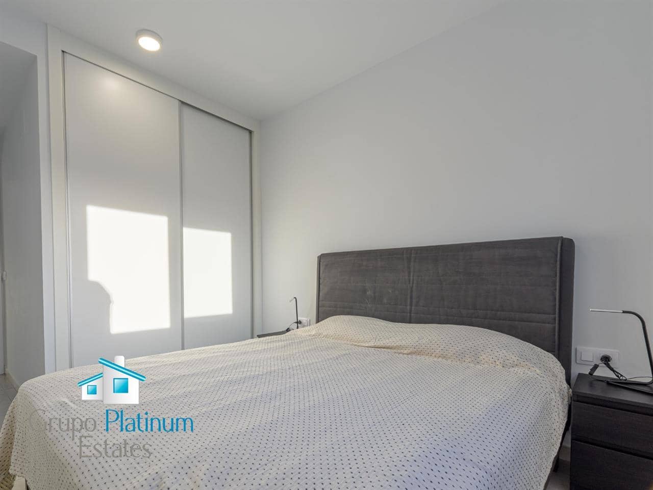 1 makuuhuone Kattohuoneisto myytävänä paikassa San Juan de los Terreros mukana uima-altaan - 199 000 € (Ref: 9378883)