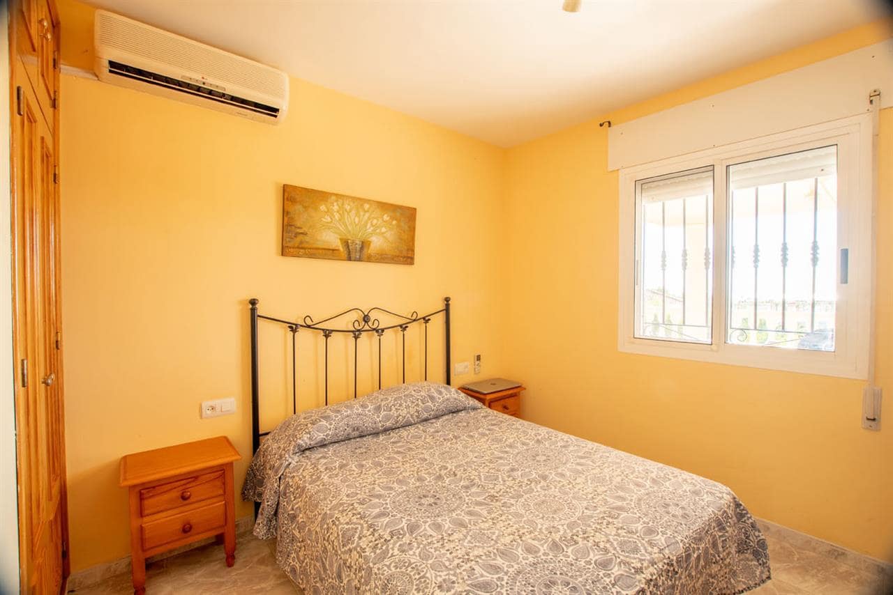 3 chambre Villa/Maison à vendre à San Juan de los Terreros avec piscine - 450 000 € (Ref: 9422137)