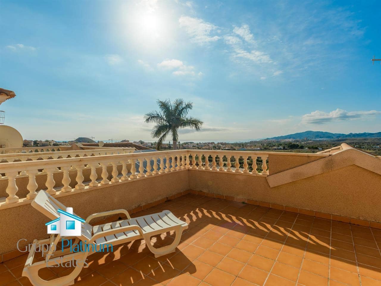 3 slaapkamer Rijtjeshuis te koop in San Juan de los Terreros met zwembad - € 420.000 (Ref: 9468275)