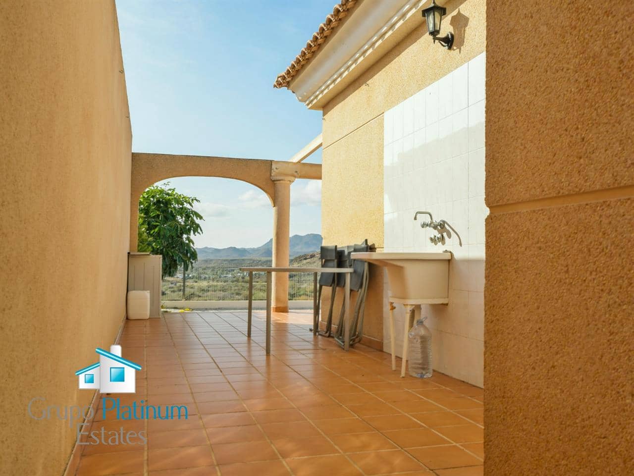 3 slaapkamer Rijtjeshuis te koop in San Juan de los Terreros met zwembad - € 420.000 (Ref: 9468275)