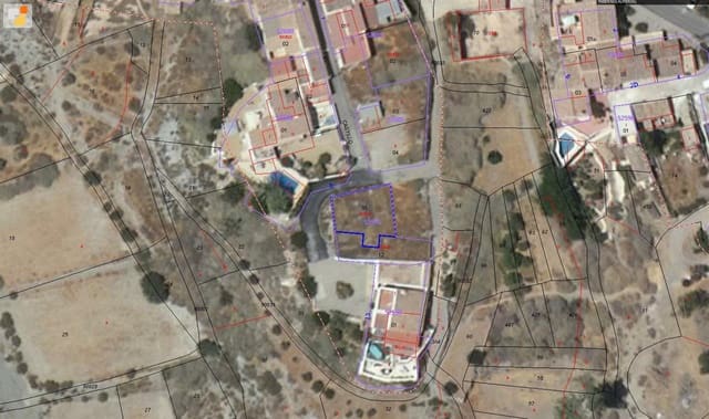 Terreno para Construção para venda em Santopétar, Taberno - 25 000 € (Ref: 9536061)