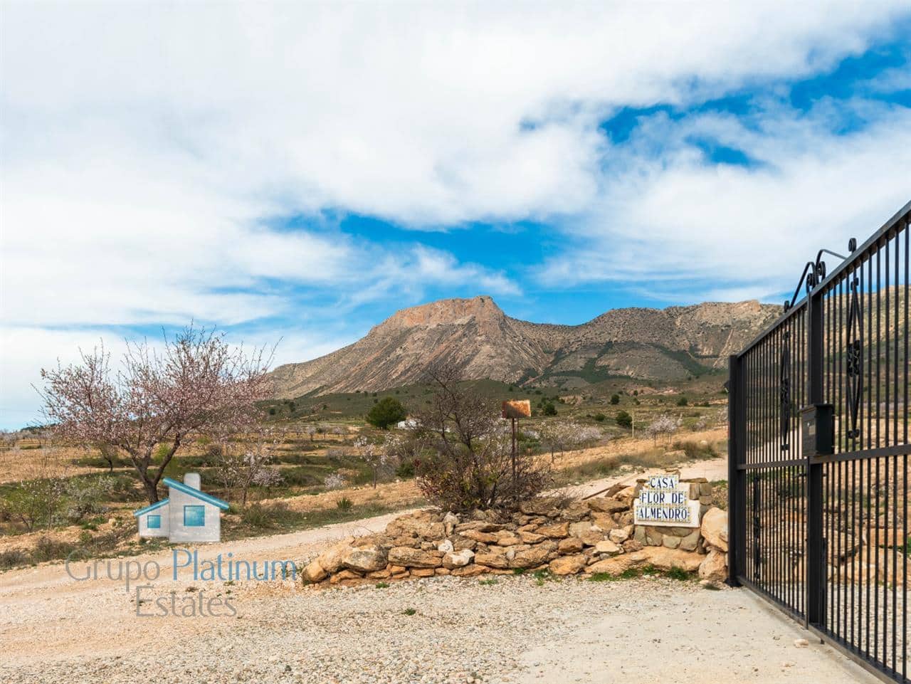 3 soveværelse Villa til salg i Lorca med swimmingpool - € 299.500 (Ref: 9540936)