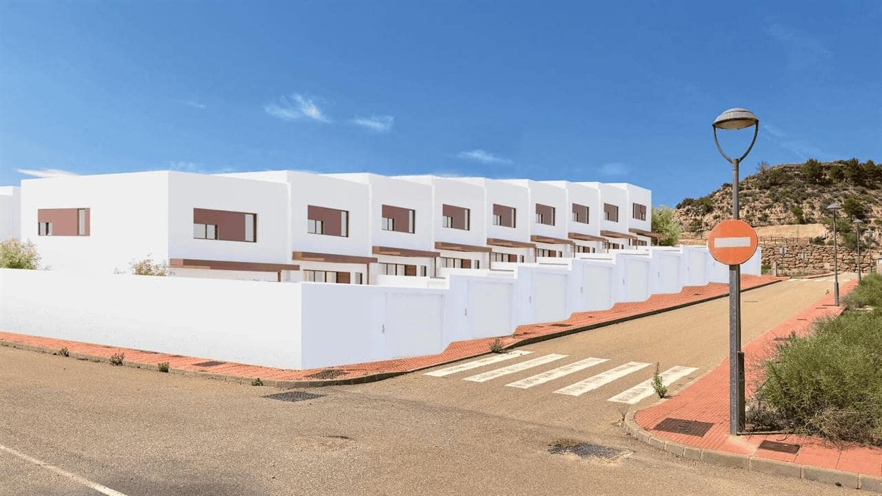 3 slaapkamer Rijtjeshuis te koop in Antas - € 185.000 (Ref: 9570923)