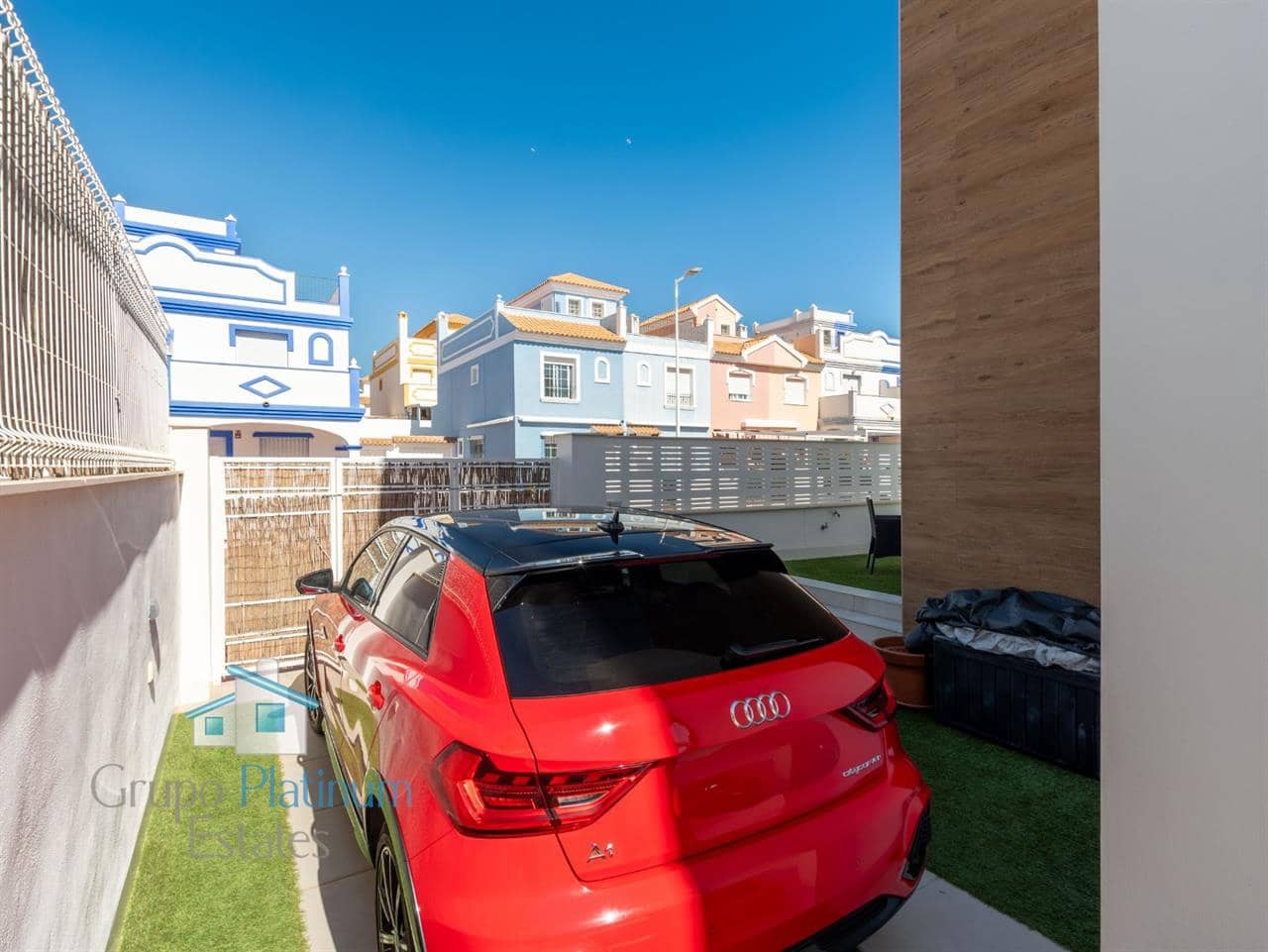 4 bedroom Villa for sale in San Juan de los Terreros with pool - € 525,000 (Ref: 9647920)