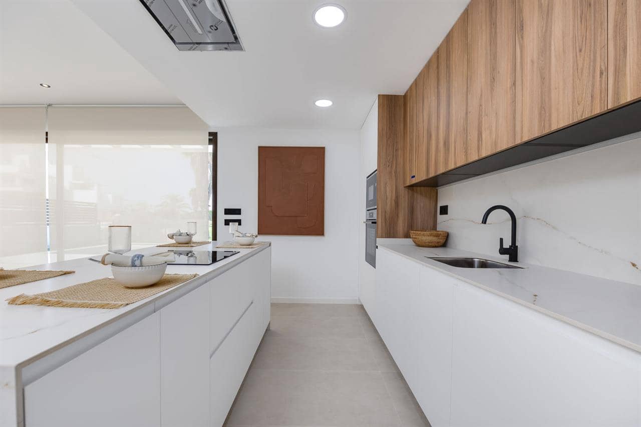 4 makuuhuone Huvila myytävänä paikassa Los Alcazares mukana uima-altaan - 695 000 € (Ref: 9661675)