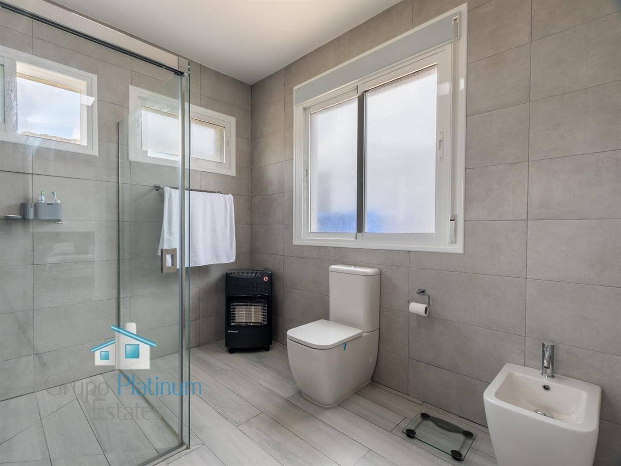 2 sypialnia Willa na sprzedaż w Uleila del Campo - 595 000 € (Ref: 9690352)