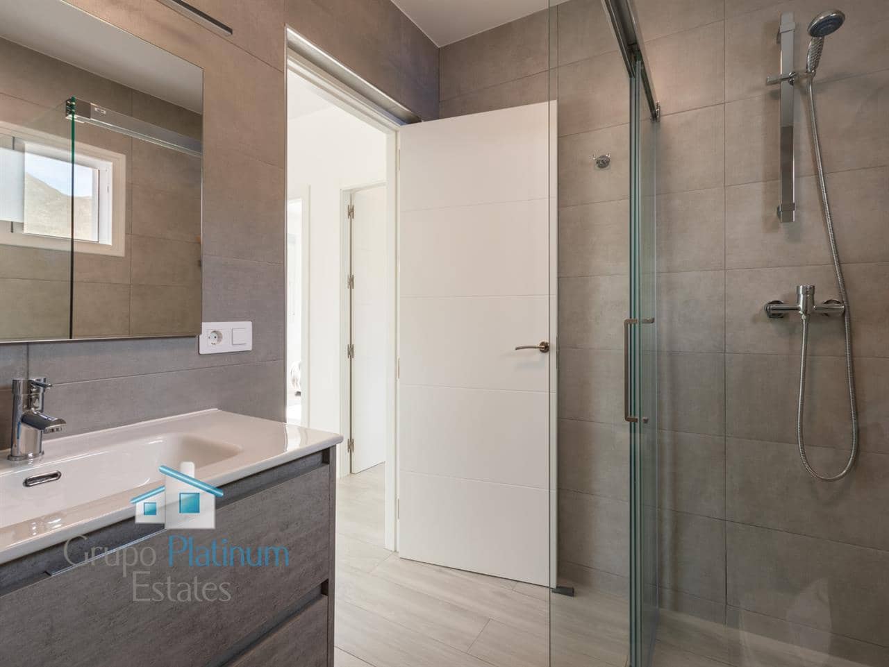 2 sypialnia Willa na sprzedaż w Uleila del Campo - 595 000 € (Ref: 9690352)