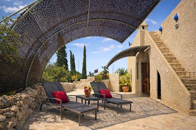 5 sypialnia Willa na sprzedaż w Agua Amarga, Níjar z basenem - 1 300 000 € (Ref: 9701475)