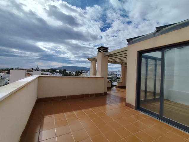 2 slaapkamer Appartement te koop in Puerto del Rey, Vera met zwembad - € 225.000 (Ref: 9784998)