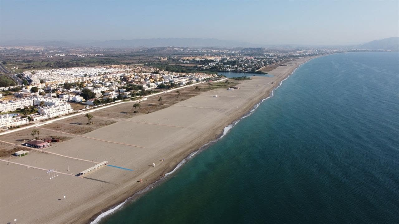 Apartamento de 2 habitaciones en Vera en venta con piscina - 280.000 € (Ref: 9799019)