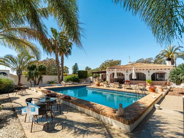 4 sovrum Villa till salu i Cuevas del Almanzora med pool - 485 000 € (Ref: 9799024)
