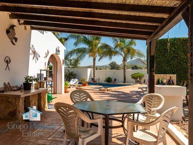 4 sovrum Villa till salu i Cuevas del Almanzora med pool - 485 000 € (Ref: 9799024)