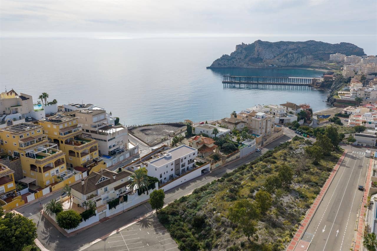 Ático de 2 habitaciones en Aguilas en venta con piscina - 300.000 € (Ref: 9828812)