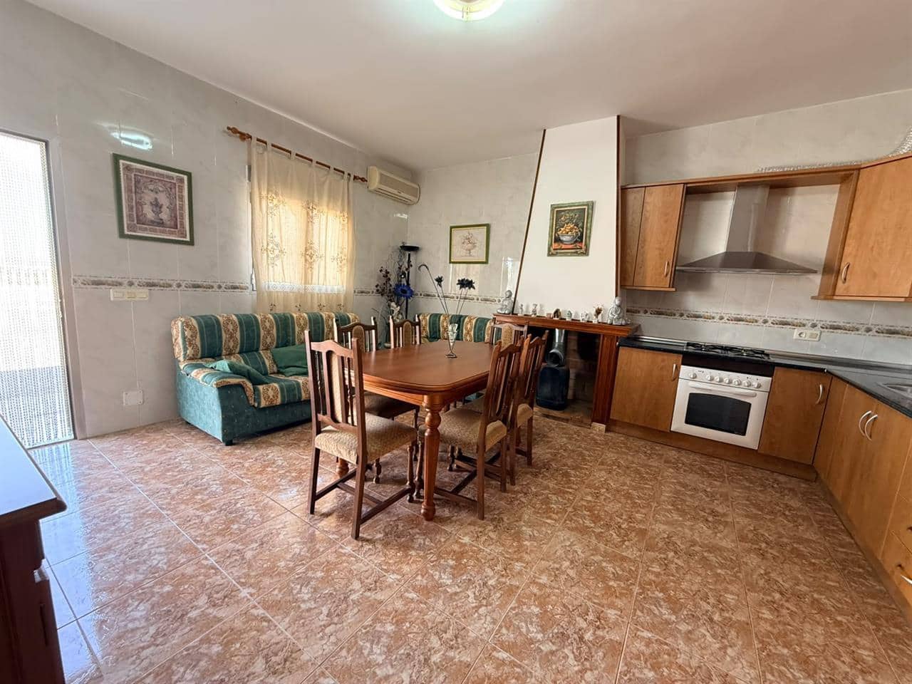 2 sypialnia Willa do wynajęcia w Taberno z garażem - 850 € (Ref: 9906991)