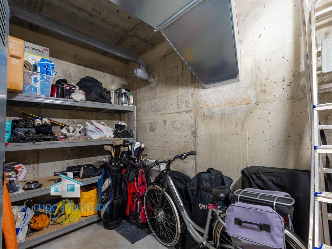 Garage for sale in San Juan de los Terreros - € 25,000 (Ref: 9921903)