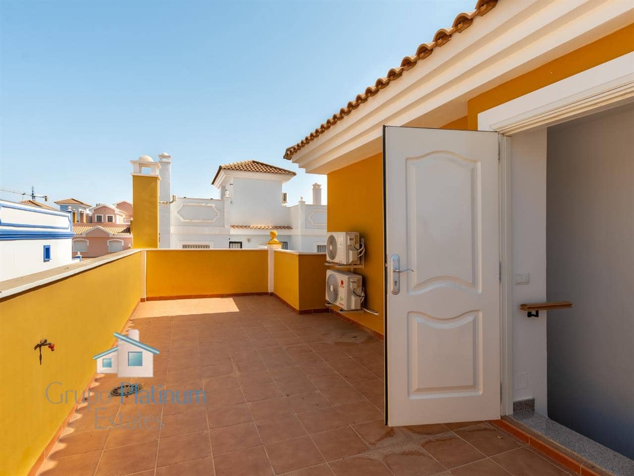 3 sovrum Radhus till salu i San Juan de los Terreros med pool - 280 000 € (Ref: 9936024)