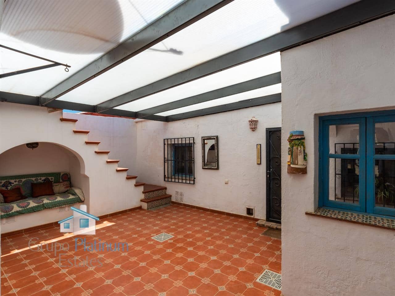 10 bedroom Villa for sale in Pilar de Jaravia with pool - € 379,000 (Ref: 9937770)