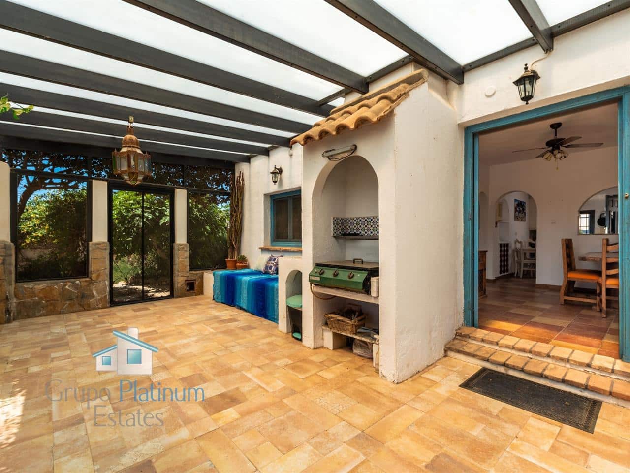 10 bedroom Villa for sale in Pilar de Jaravia with pool - € 379,000 (Ref: 9937770)