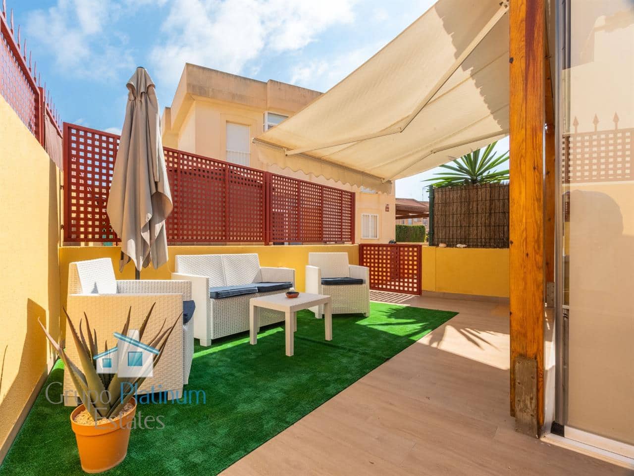 4 slaapkamer Villa te koop in Puerto de Mazarron met zwembad - € 305.000 (Ref: 9947417)
