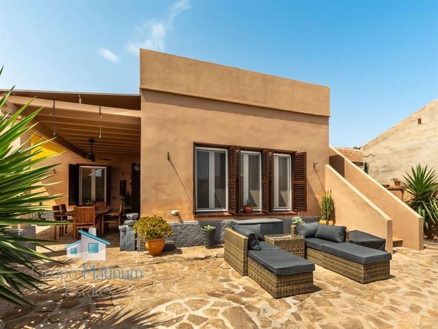 3 slaapkamer Villa te koop in Cuevas del Almanzora - € 289.000 (Ref: 9984527)