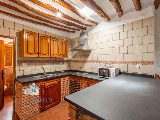 4 makuuhuone Huvila myytävänä paikassa Huéneja - 150 000 € (Ref: 9994843)