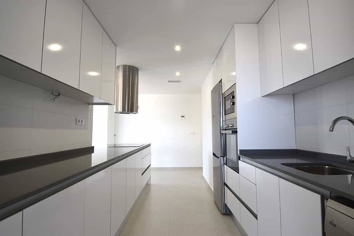 2 Zimmer Apartment zu verkaufen in San Miguel de Salinas mit Pool Garage - 245.000 € (Ref: 10049849)