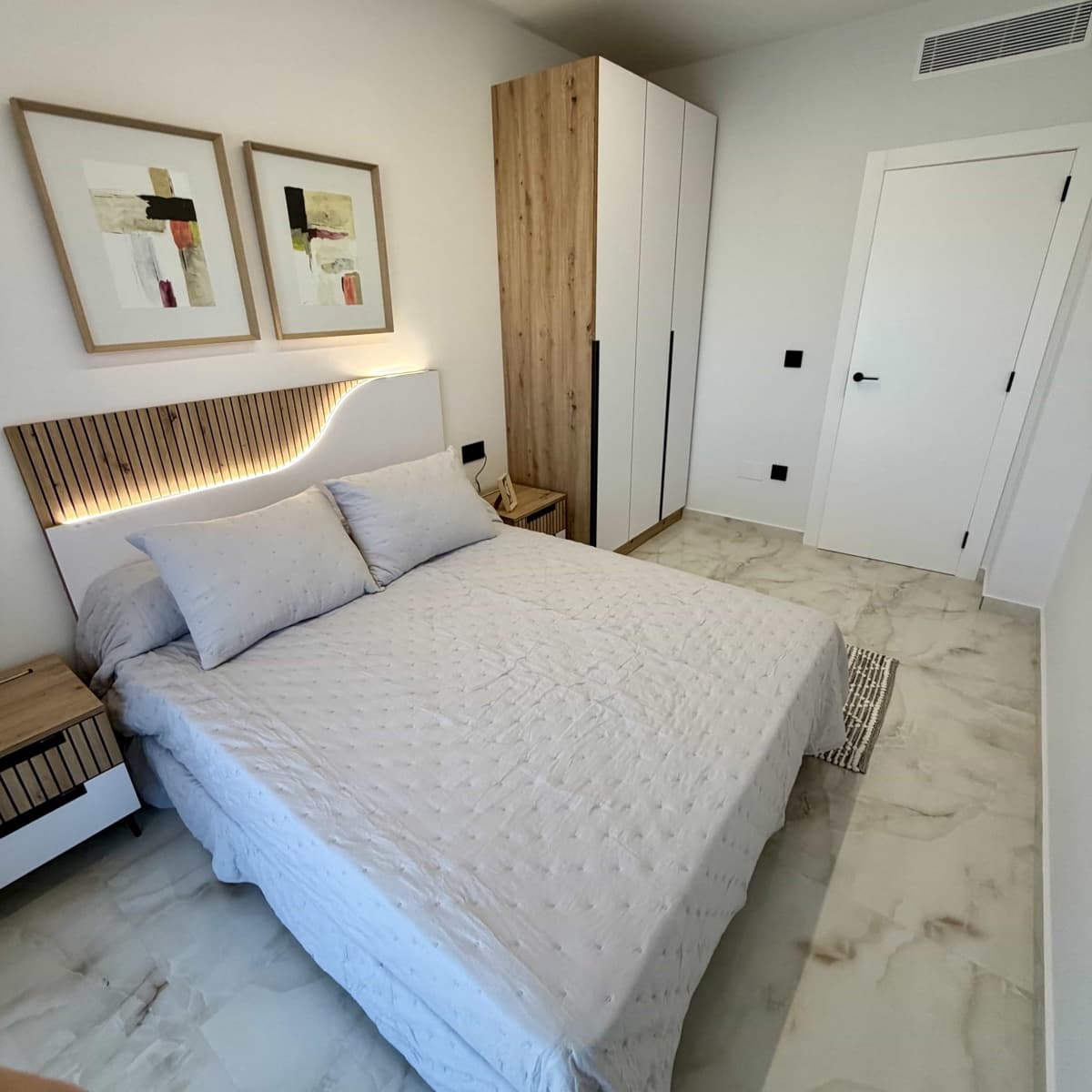 2 bedroom Apartment for sale in Algorfa with pool garage - € 290,000 (Ref: 10050376)