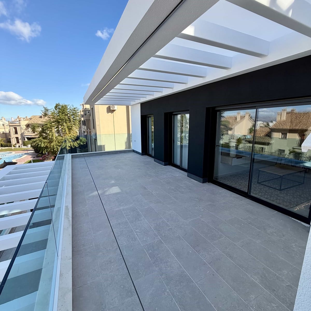 2 bedroom Apartment for sale in Algorfa with pool garage - € 290,000 (Ref: 10050376)