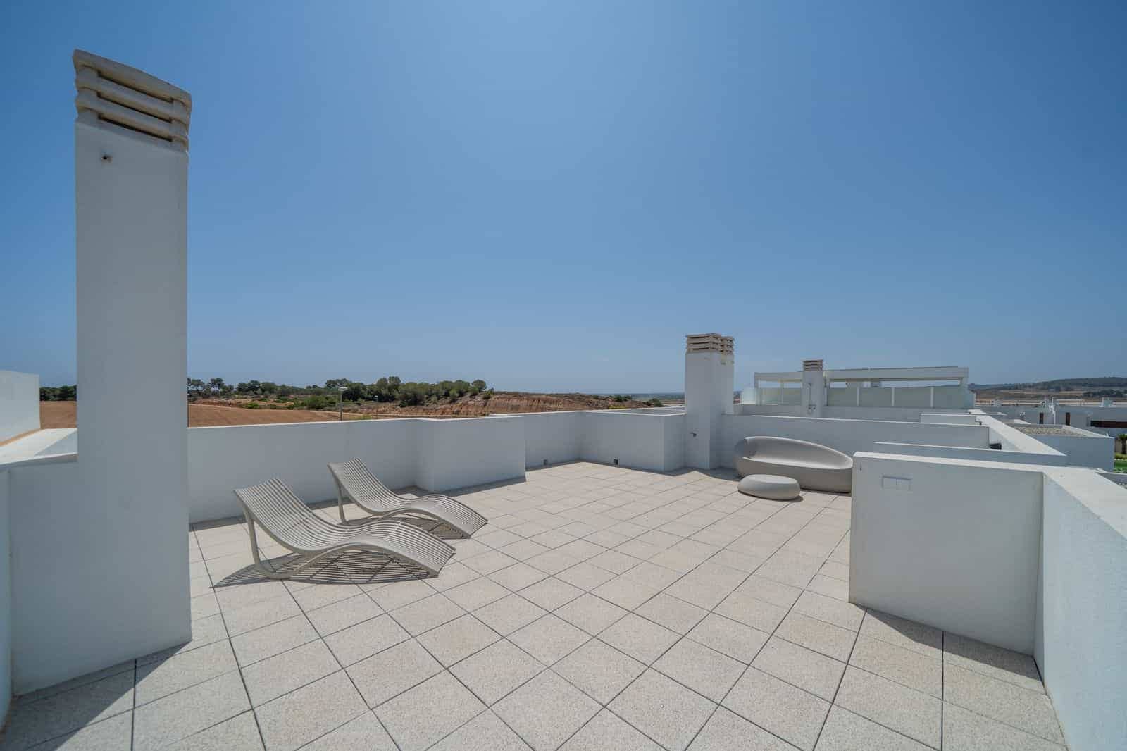 2 soveværelse Lejlighed til salg i Orihuela med swimmingpool garage - € 299.900 (Ref: 10055616)